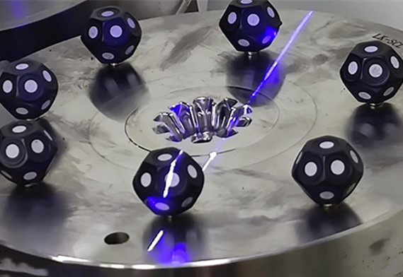 Agujero profundo, exploraci&oacute;n de surcos