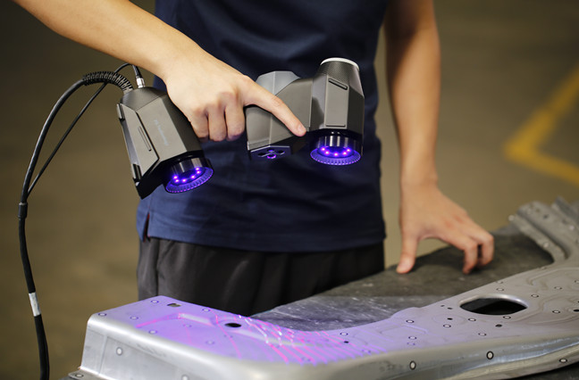 control de calidad de la pieza de chapa